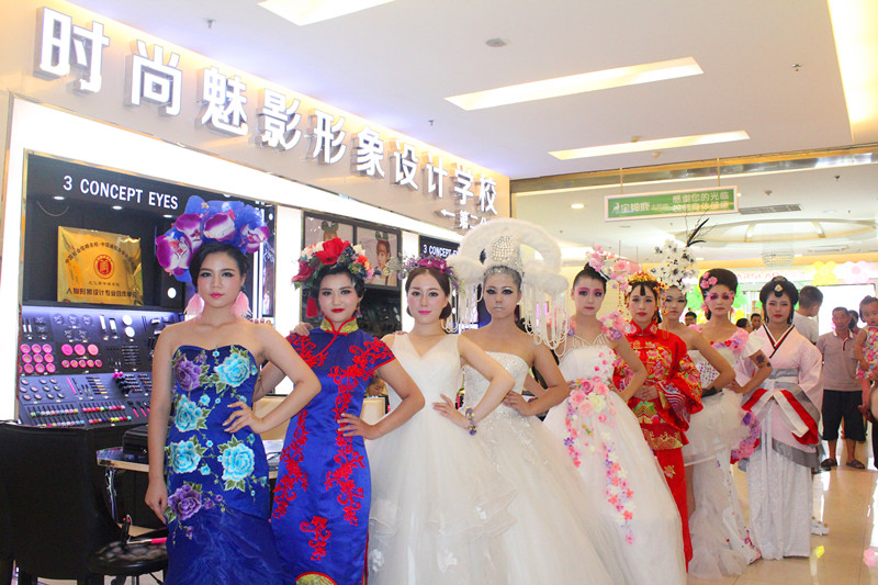 20158rӰyWУWƷl